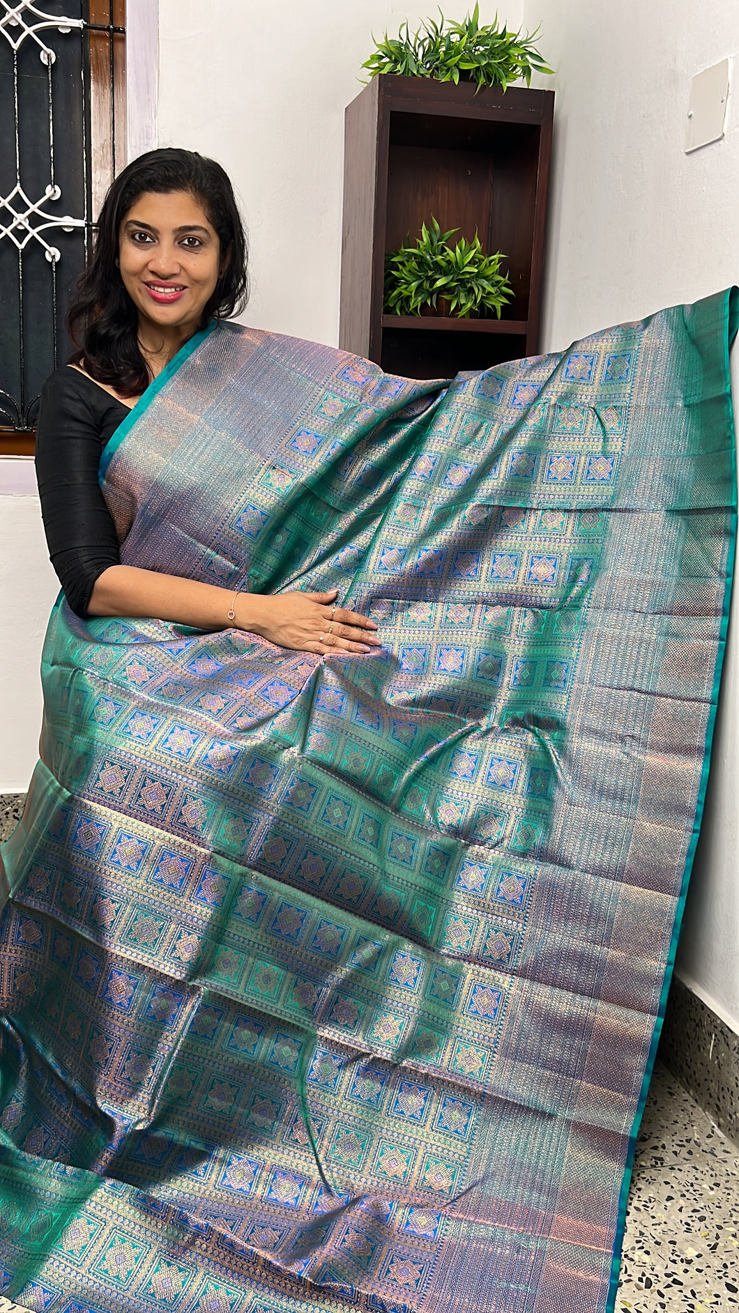 Traditional Kanchipuram Sarees | VSR104