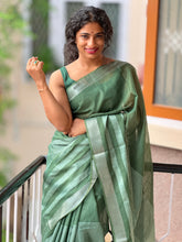 Striped Pattern Bordered  Saree | MDS262