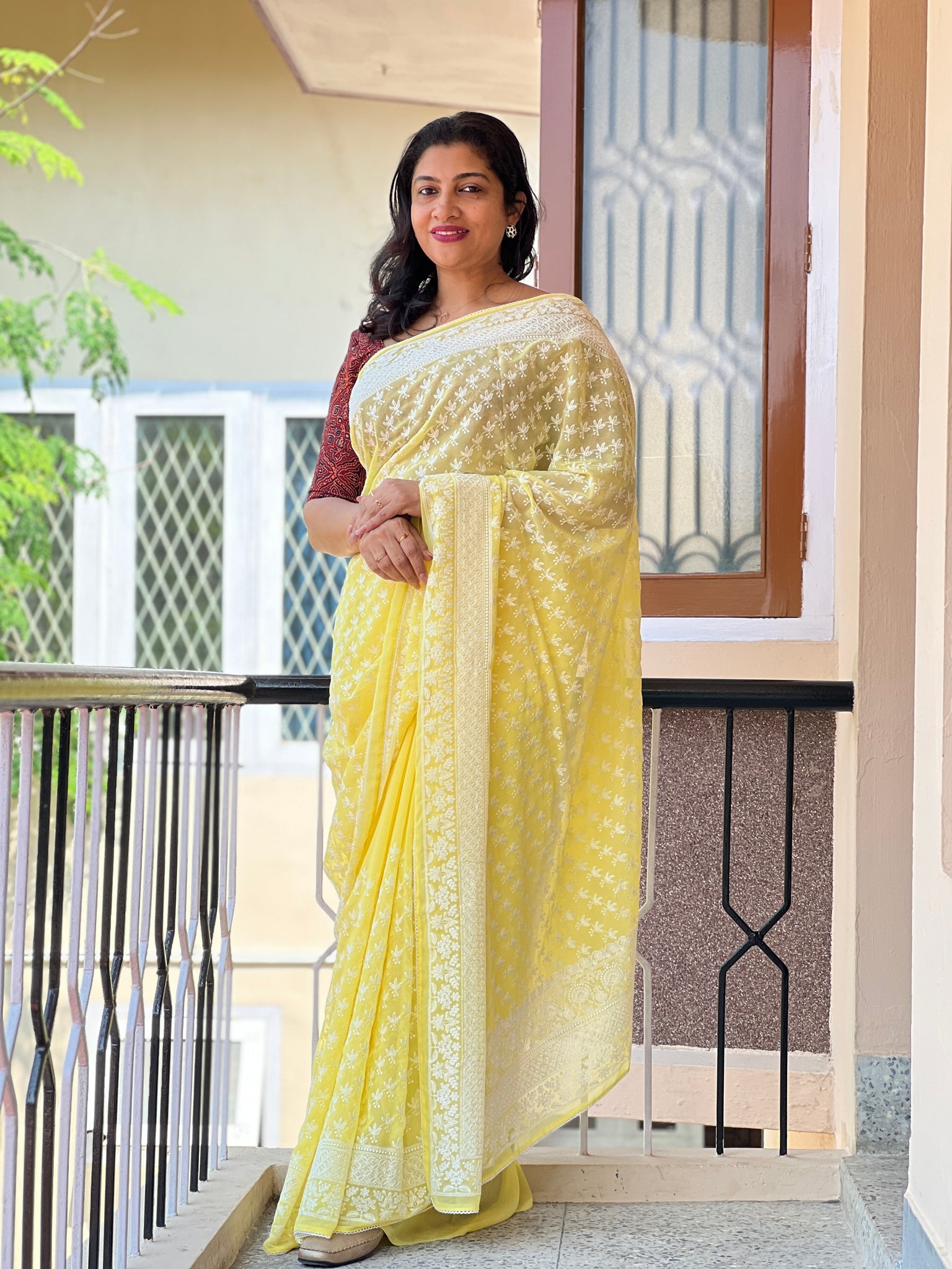 Pure Georgette with Original Lucknowi Chiken Saree – FashionVibes