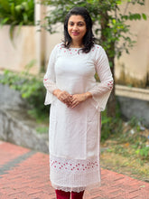 Unstitched white kurta with scattered florals | DN333