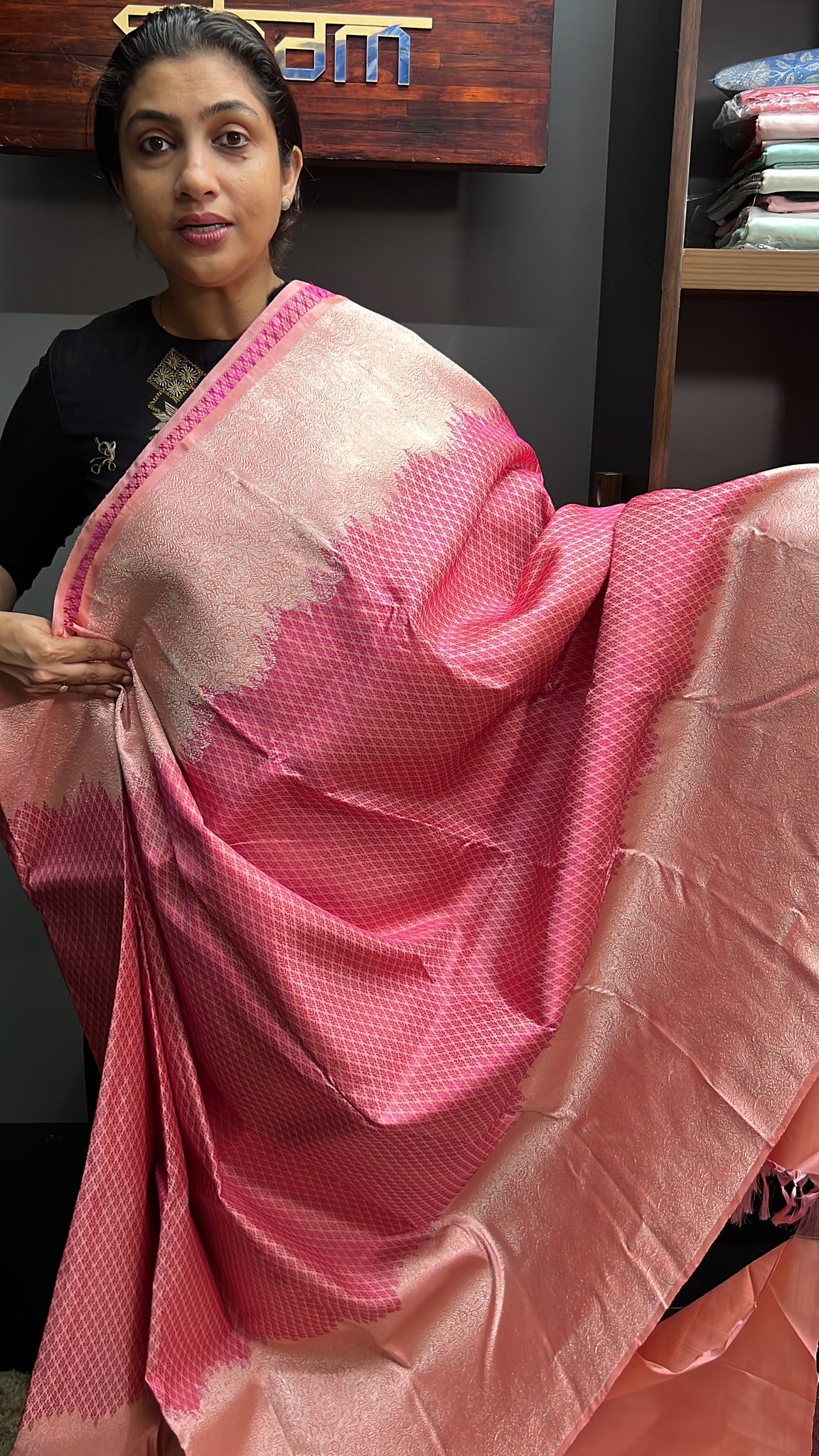 Pink Linen Saree with Silver Zari Woven Border - Urban Womania