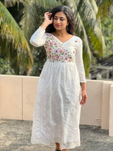 Chanderi Weaved Pattern Kurta | OS225