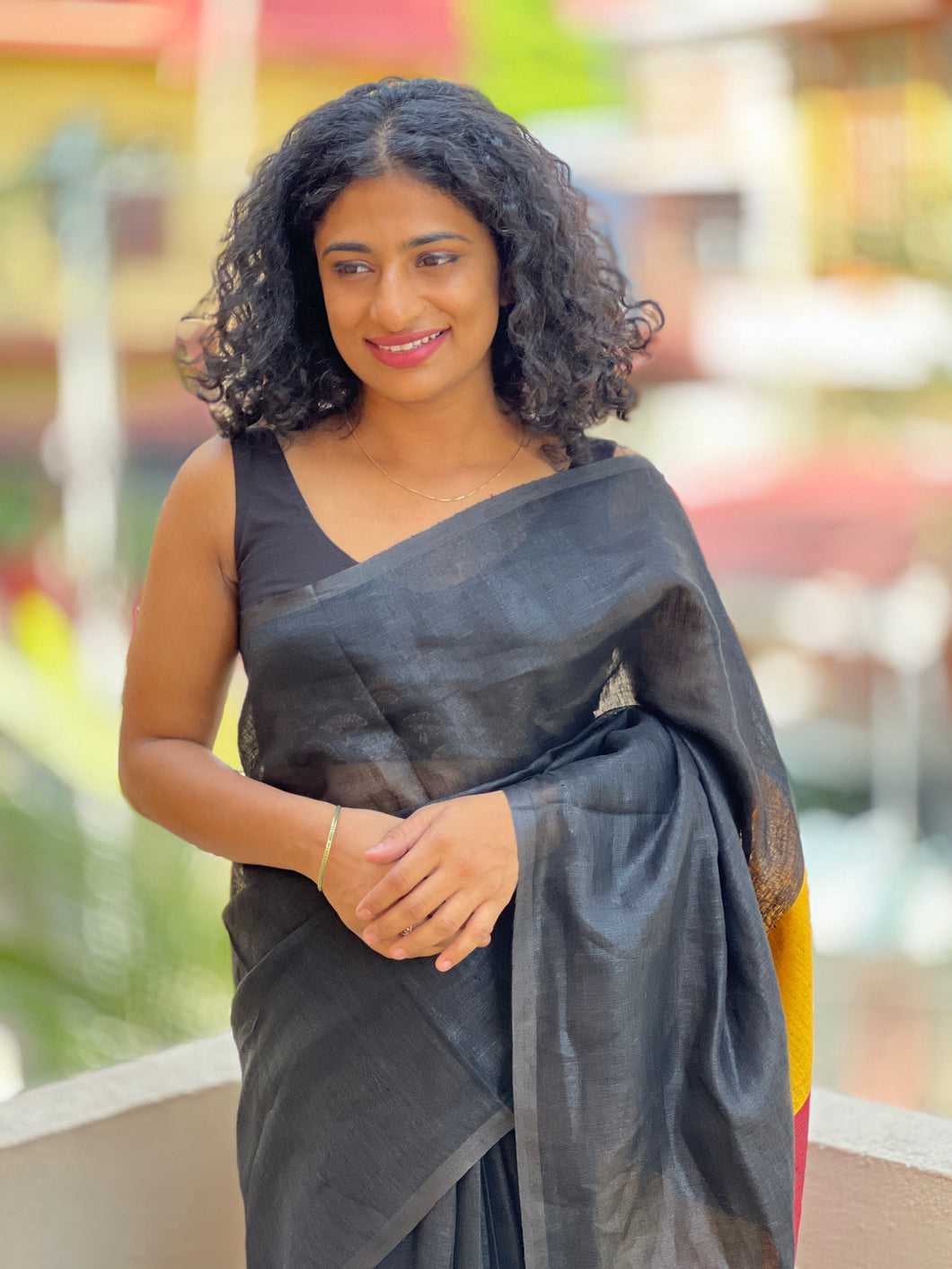 Black Bhagalpuri Linen Saree With Contrast Pallu | DLS109