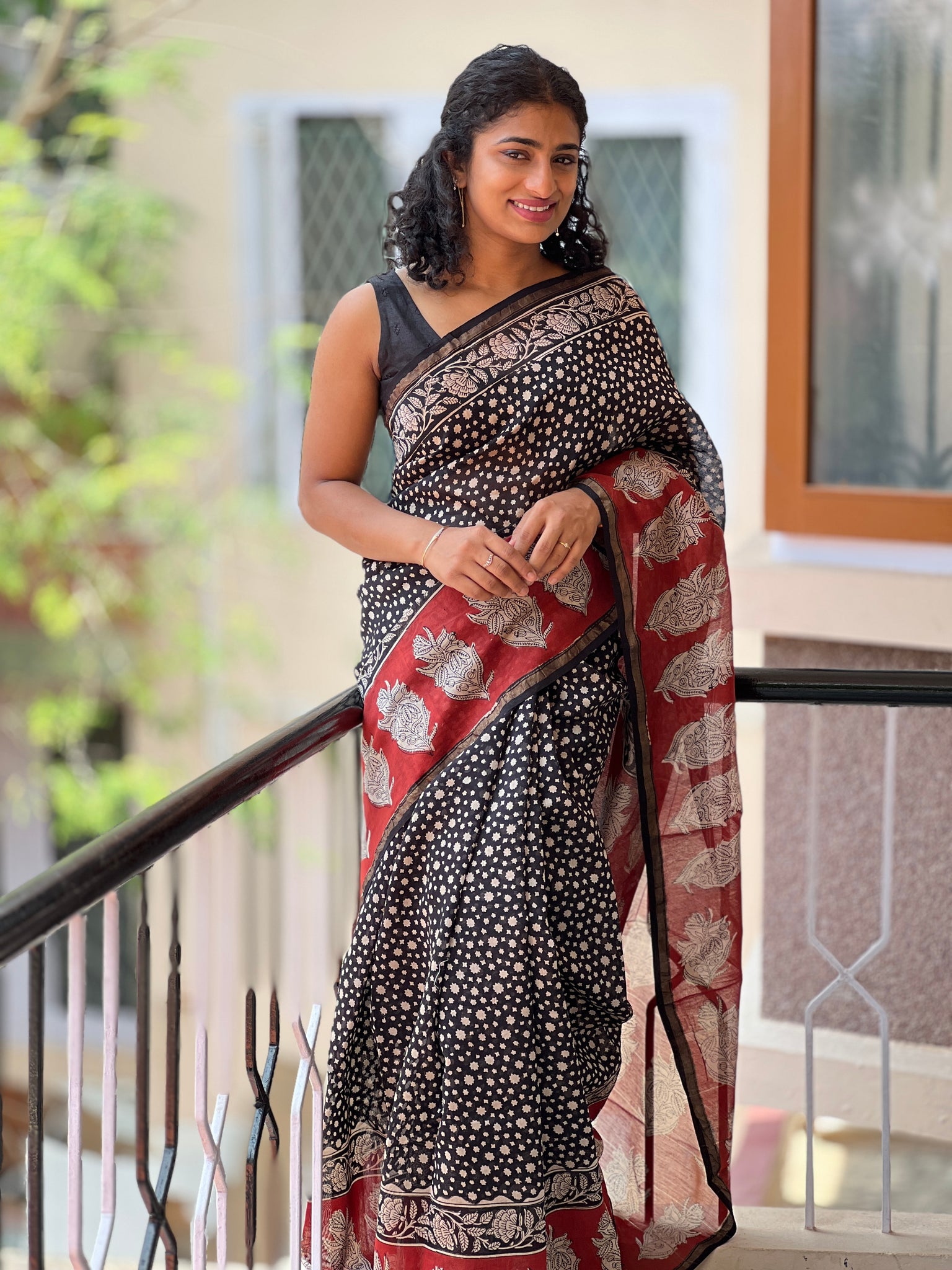 Buy Chanderi Sarees Online at Best Price | Taneira