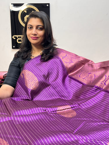 Long Paisley Patterned Purple Color Hand-Woven Kanchipuram Saree | CV227