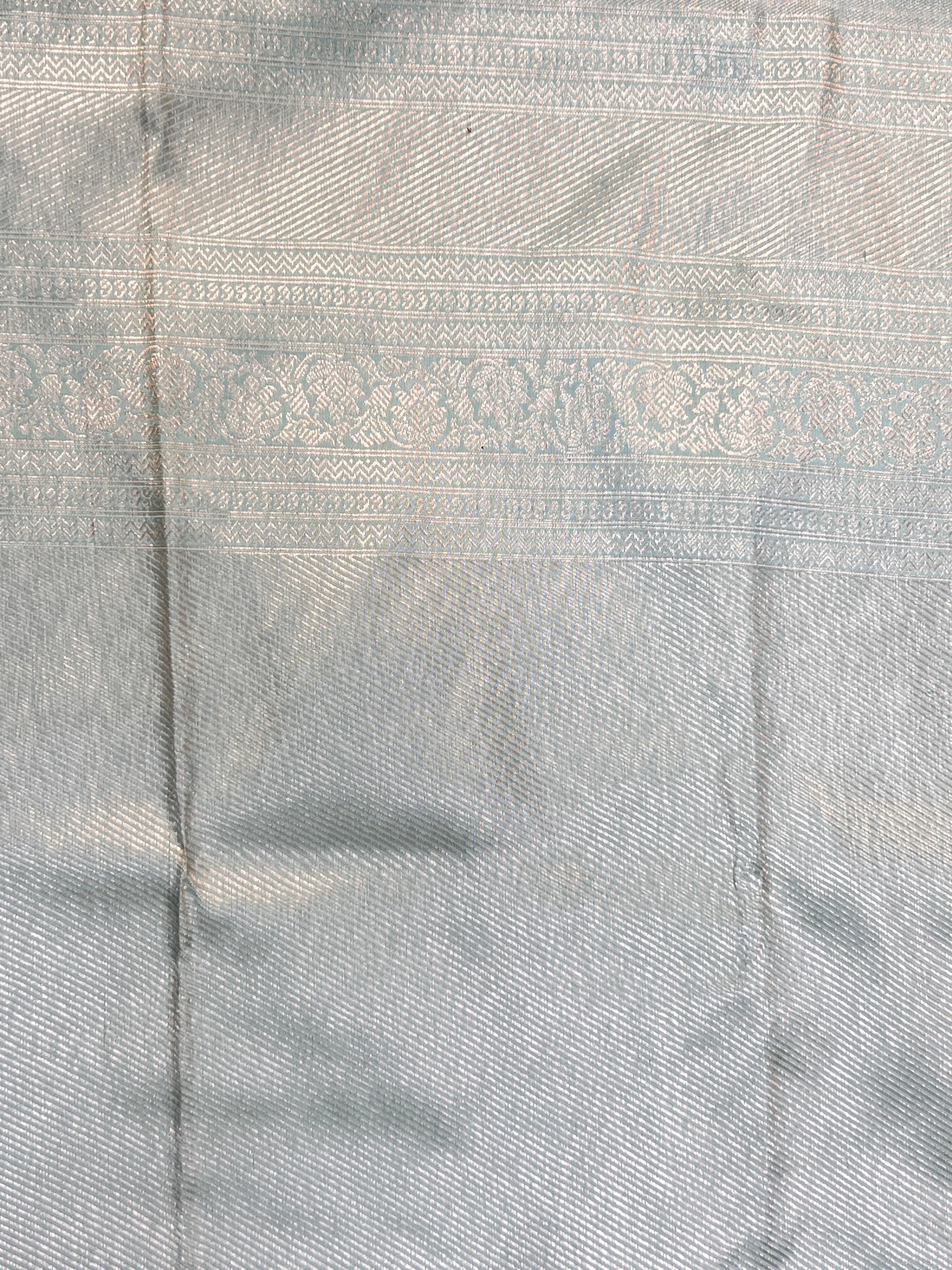 Silver Zari Weaving Kanchipuram Saree | AK195