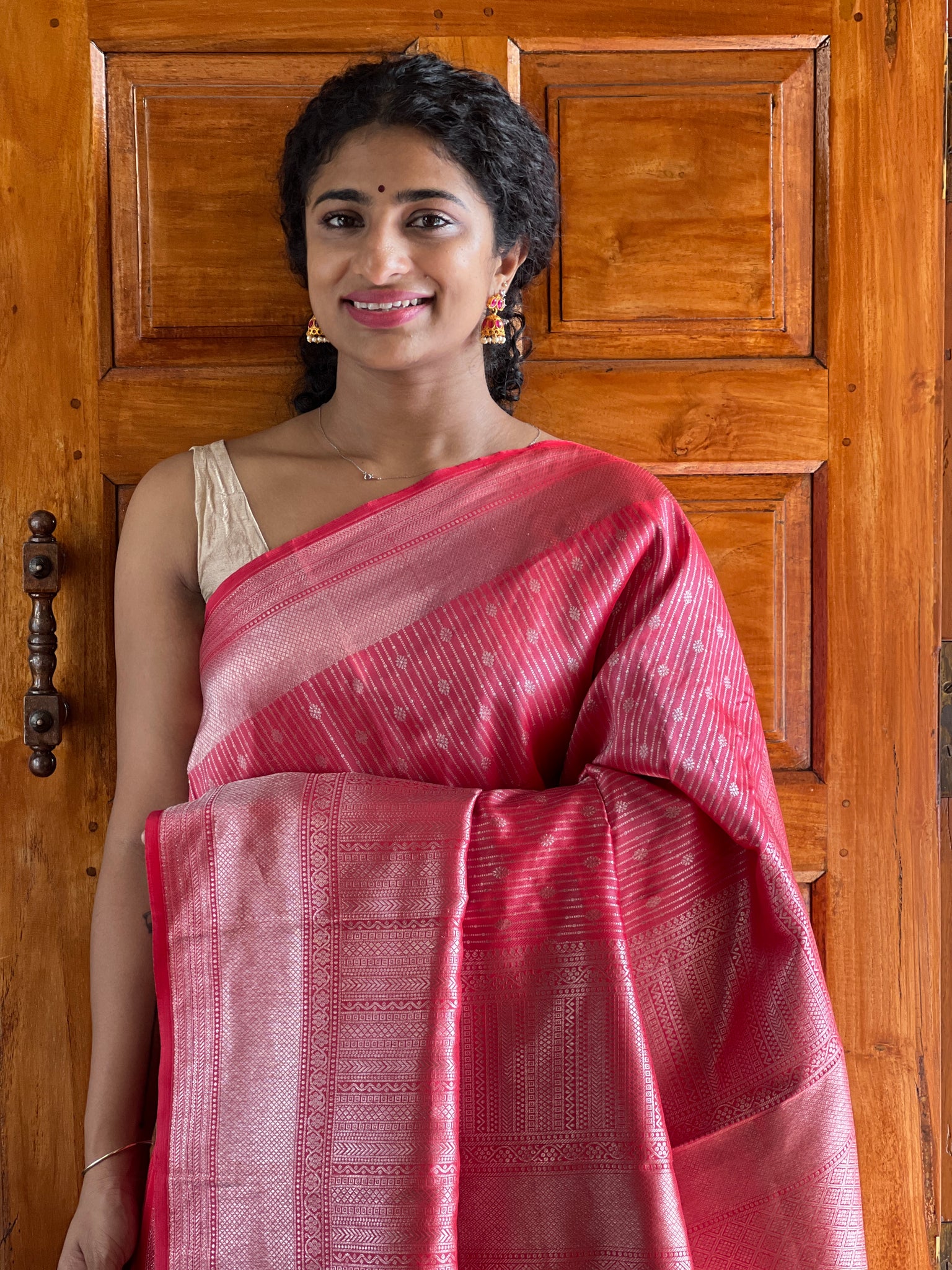 Red Kanchipuram Silk Sarees: Buy Latest Designs Online | Utsav Fashion
