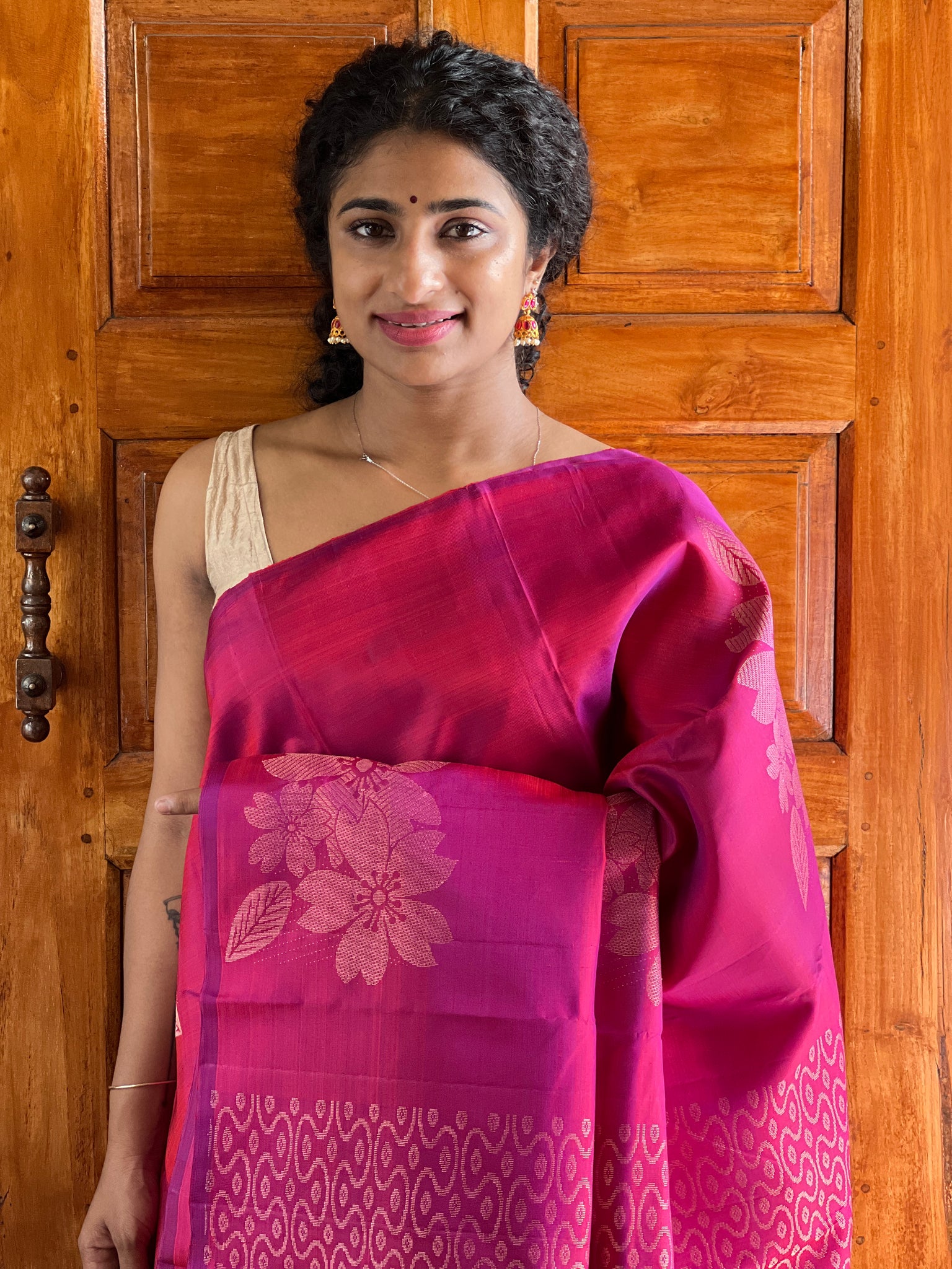 Buy Red Kanchipuram Silk Wedding Wear Saree Online - SARV04537 | Andaaz  Fashion