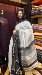 Maheshwari silk sarees with traditional weave patterns | AW106