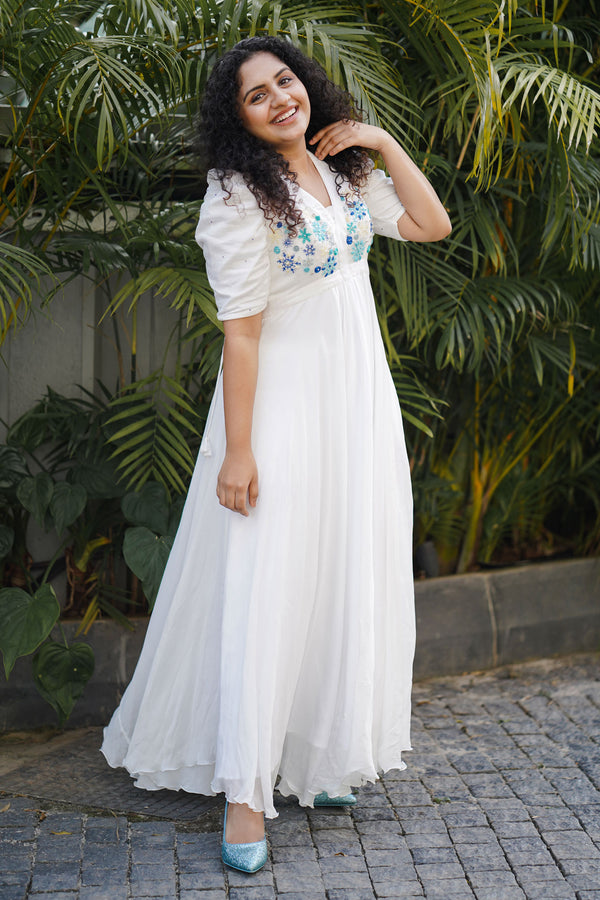 White Chinon Umbrella-cut Kurta with Gatherings | CH101